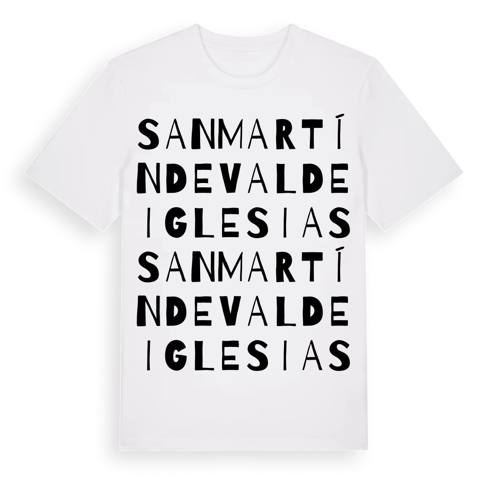 San Martín de Valdeiglesias ordlek t-shirt – White, i miljö