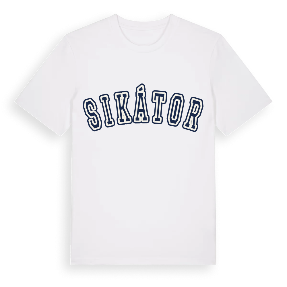 Sikátor college t-shirt – White, i miljö