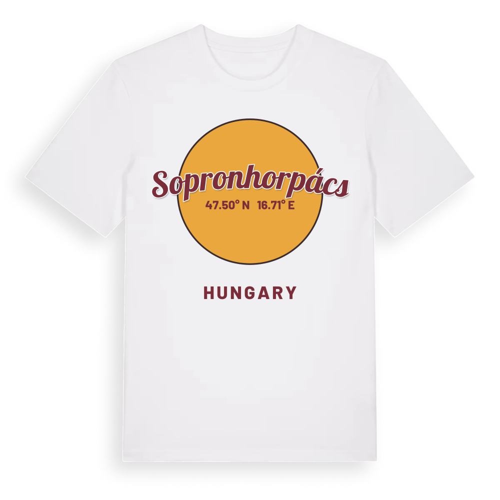Sopronhorpács cirkel t-shirt – White, i miljö