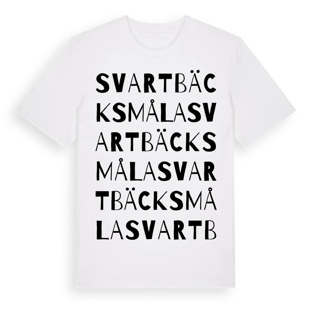 Svartbäcksmåla ordlek t-shirt i miljö