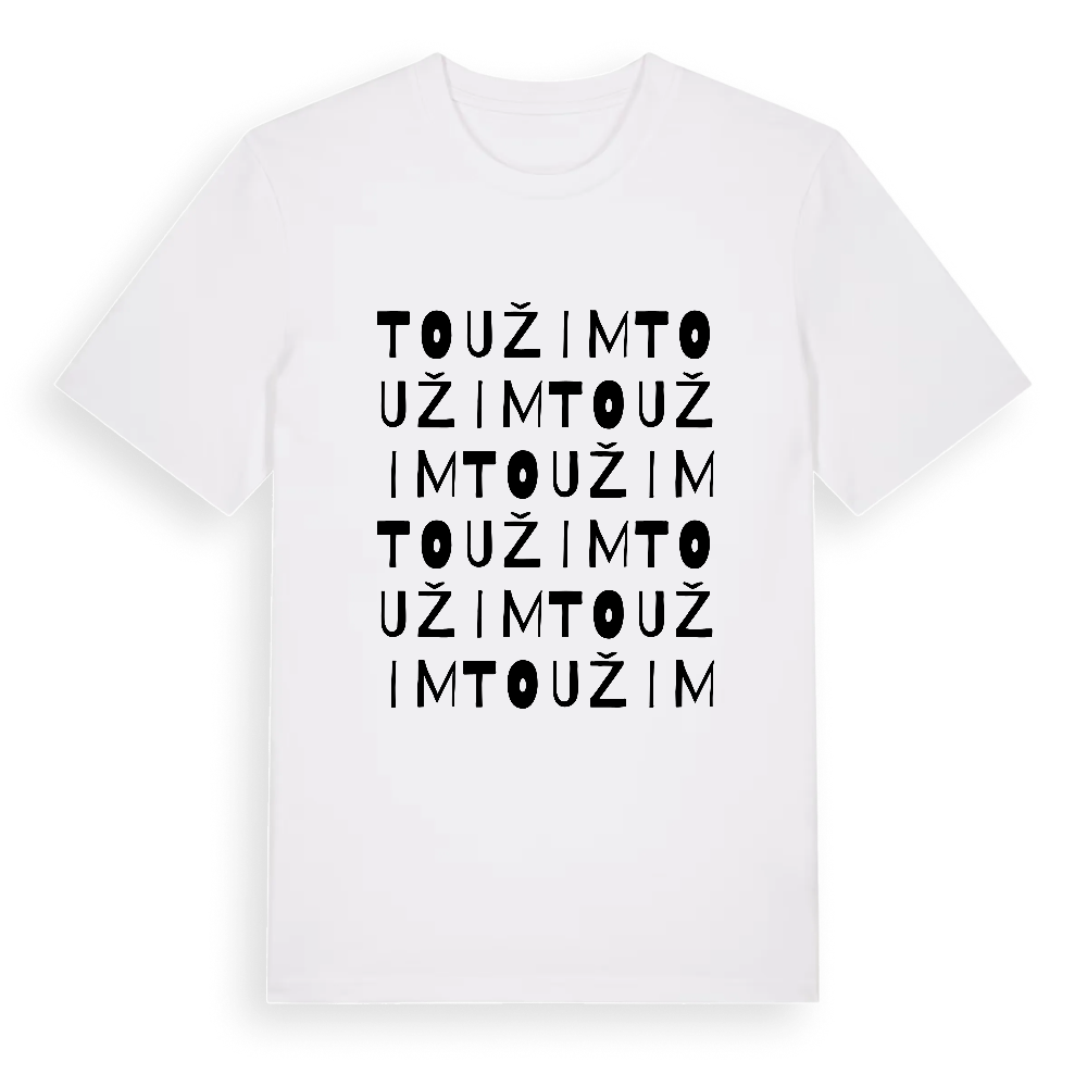 Toužim ordlek t-shirt – White, i miljö