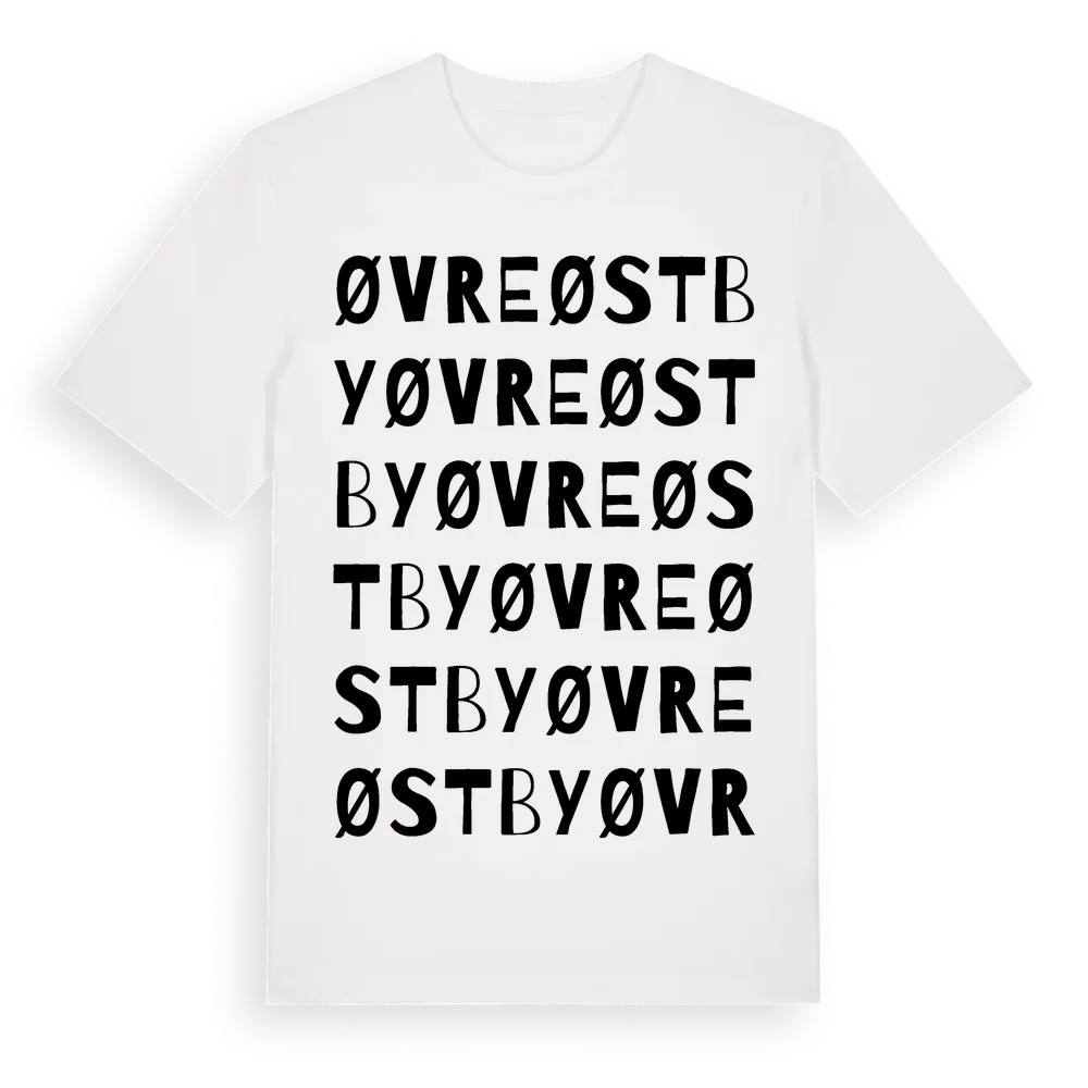 Øvre Østby ordlek t-shirt i miljö