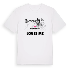 Någon i Öncüpınar Mahallesi älskar mig t-shirt – ekologisk bomull t-shirt från Pinshirt