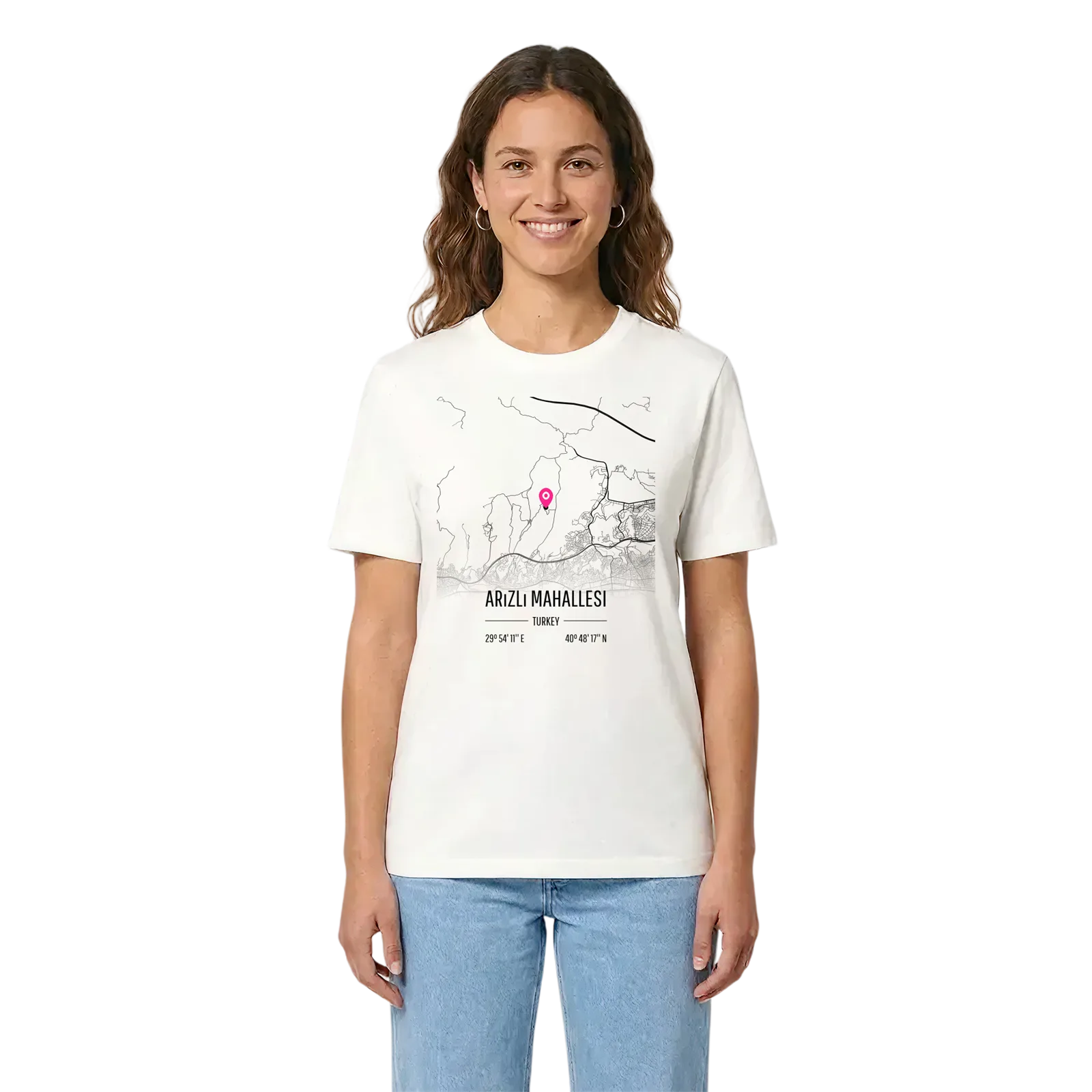Arızlı Mahallesi karta t-shirt – White, i miljö