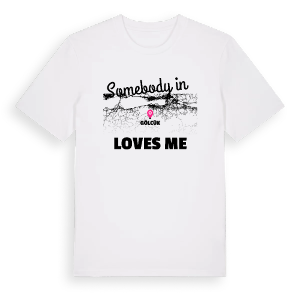 Någon i Gölcük älskar mig t-shirt – ekologisk bomull t-shirt från Pinshirt