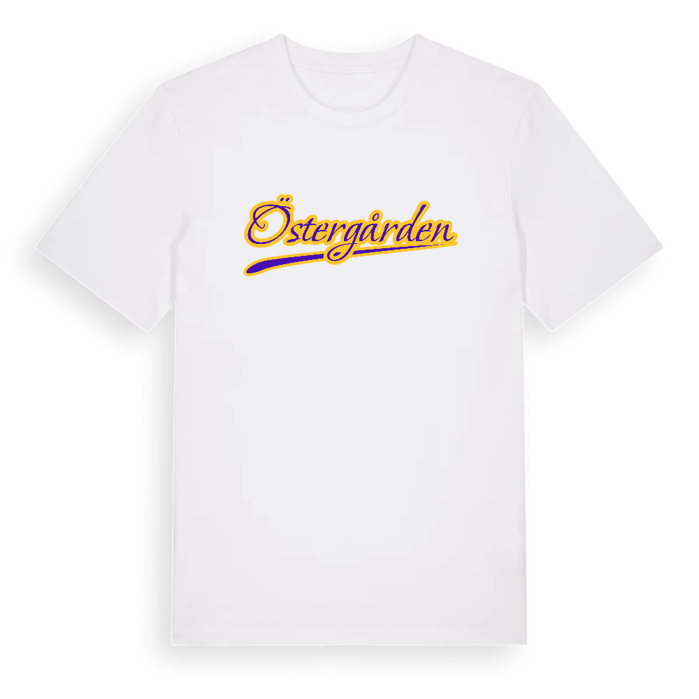 Östergården baseball t-shirt – White, i miljö