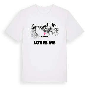 Någon i Lemland älskar mig t-shirt – ekologisk bomull t-shirt från Pinshirt
