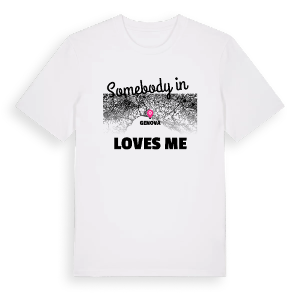 Någon i Genova älskar mig t-shirt – ekologisk bomull t-shirt från Pinshirt