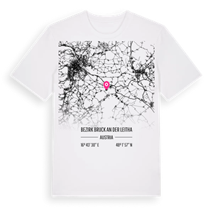 Bezirk Bruck an der Leitha karta t-shirt – ekologisk bomull t-shirt från Pinshirt
