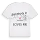 Någon i Adelebsen älskar mig t-shirt