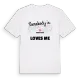 Någon i Préfecture älskar mig t-shirt