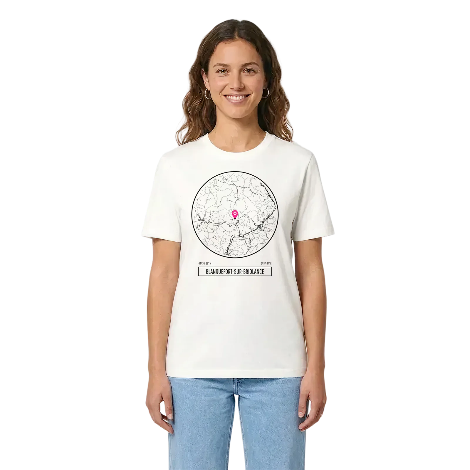 Blanquefort-sur-Briolance t-shirt – White, i miljö