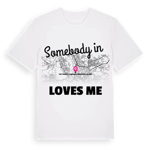 Någon i Sept Deniers / Ginestous-Sesquières / Lalande älskar mig t-shirt – ekologisk bomull t-shirt från Pinshirt