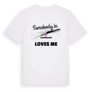 Någon i Tomtabacken älskar mig t-shirt – ekologisk bomull t-shirt från Pinshirt