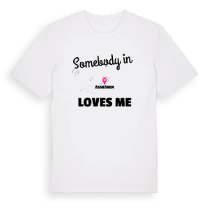 Någon i Åsskären älskar mig t-shirt – ekologisk bomull t-shirt från Pinshirt