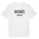 White t-shirt med Basnäs i Sverige t-shirt