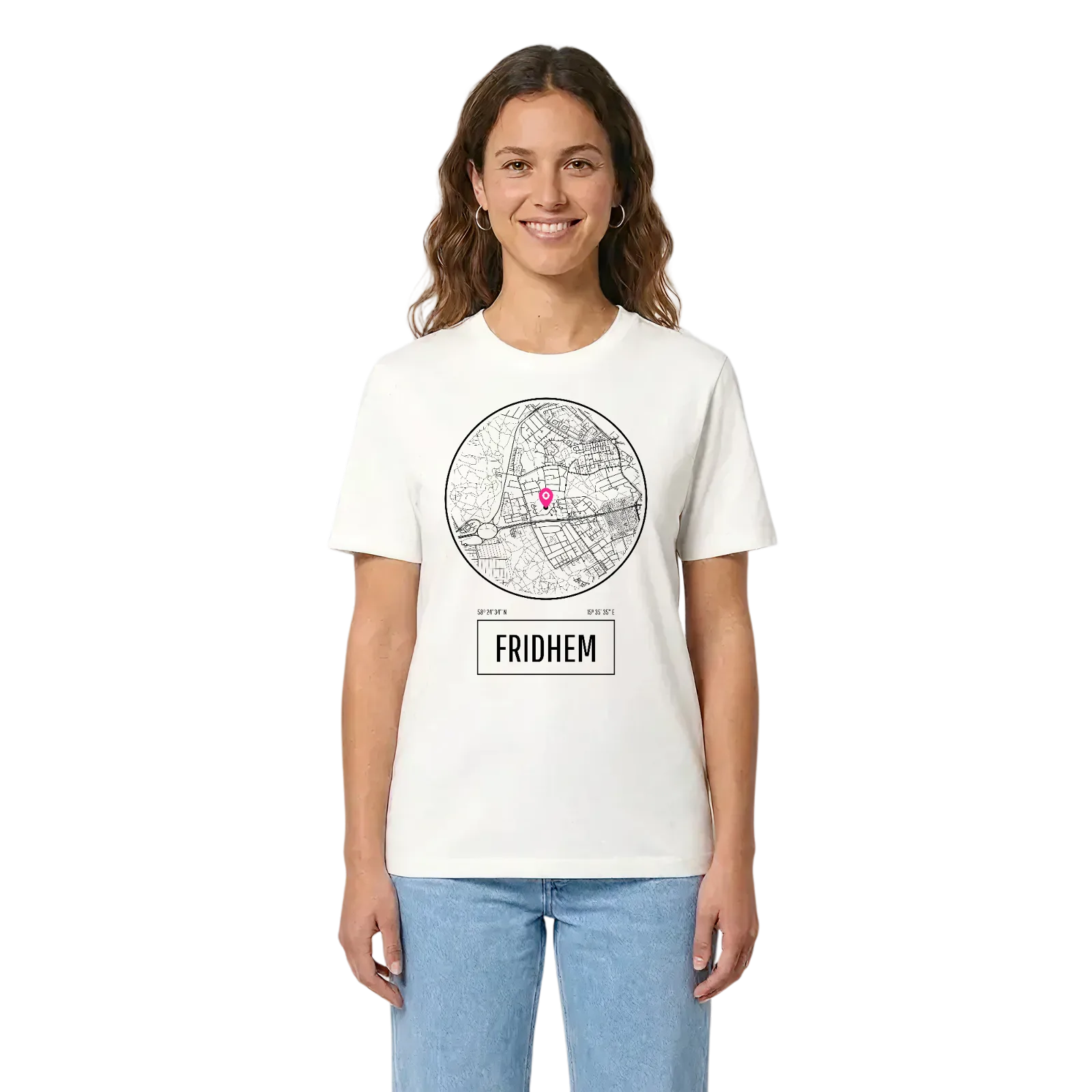 Fridhem t-shirt – White, i miljö