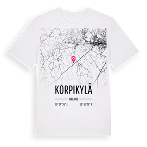 Korpikylä karta t-shirt – ekologisk bomull t-shirt från Pinshirt