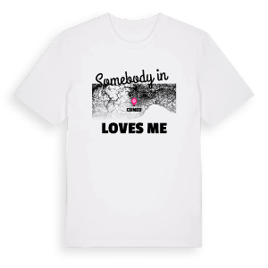 Någon i Cuneo älskar mig t-shirt – ekologisk bomull t-shirt från Pinshirt