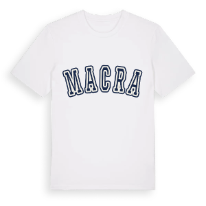 Macra college t-shirt – ekologisk bomull t-shirt från Pinshirt