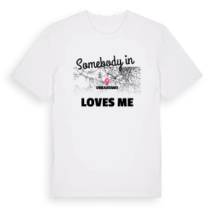Någon i Orbassano älskar mig t-shirt – ekologisk bomull t-shirt från Pinshirt