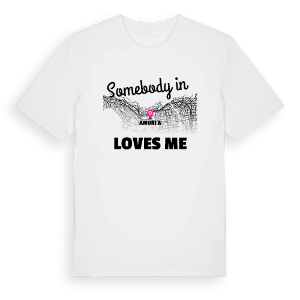 Någon i Amuri A älskar mig t-shirt – ekologisk bomull t-shirt från Pinshirt