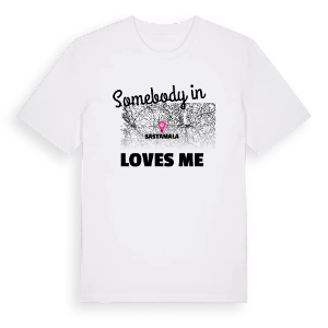 Någon i Sastamala älskar mig t-shirt – ekologisk bomull t-shirt från Pinshirt