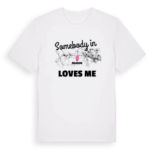 Någon i Siliqua älskar mig t-shirt – ekologisk bomull t-shirt från Pinshirt