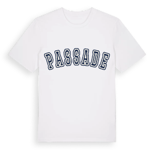 Passade college t-shirt – ekologisk bomull t-shirt från Pinshirt