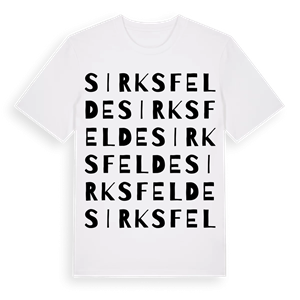 Sirksfelde ordlek t-shirt – ekologisk bomull t-shirt från Pinshirt