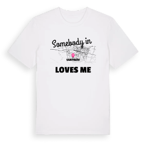 Någon i Saritslöv älskar mig t-shirt – ekologisk bomull t-shirt från Pinshirt