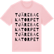 Pink Cotton t-shirt med Tjärebackatorpet ordlek t-shirt