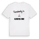 Någon i Fallet älskar mig t-shirt