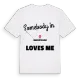 Någon i Sandstugan älskar mig t-shirt
