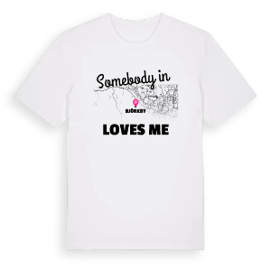 Någon i Björkby älskar mig t-shirt – ekologisk bomull t-shirt från Pinshirt