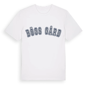 Bögs gård college t-shirt – ekologisk bomull t-shirt från Pinshirt