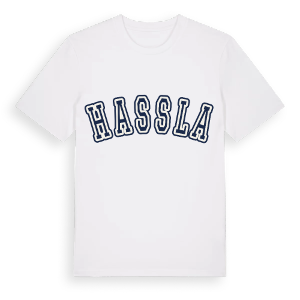 Hassla college t-shirt – ekologisk bomull t-shirt från Pinshirt