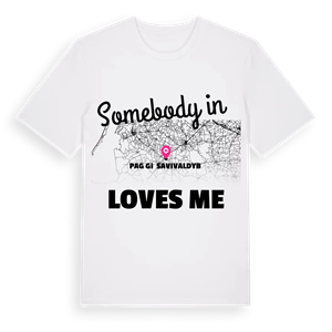 Någon i Pagėgių savivaldybė älskar mig t-shirt – ekologisk bomull t-shirt från Pinshirt