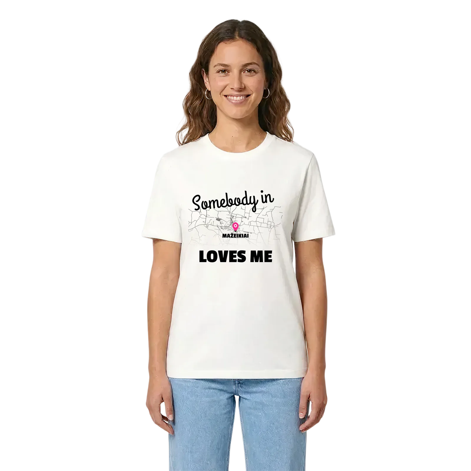 Någon i Mažeikiai älskar mig t-shirt – White, i miljö