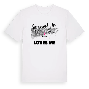 Någon i Loviisa älskar mig t-shirt – ekologisk bomull t-shirt från Pinshirt