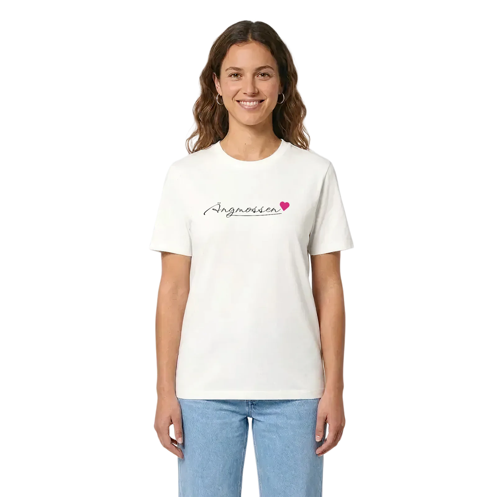 Ängmossen hjärta t-shirt – White, i miljö