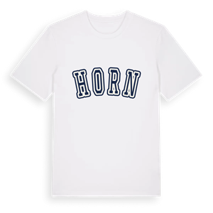 Horn college t-shirt – ekologisk bomull t-shirt från Pinshirt