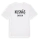 White t-shirt med Kusnäs i Sverige t-shirt