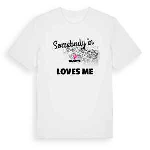 Någon i Nacksta älskar mig t-shirt – ekologisk bomull t-shirt från Pinshirt
