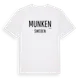 White t-shirt med Munken i Sverige t-shirt