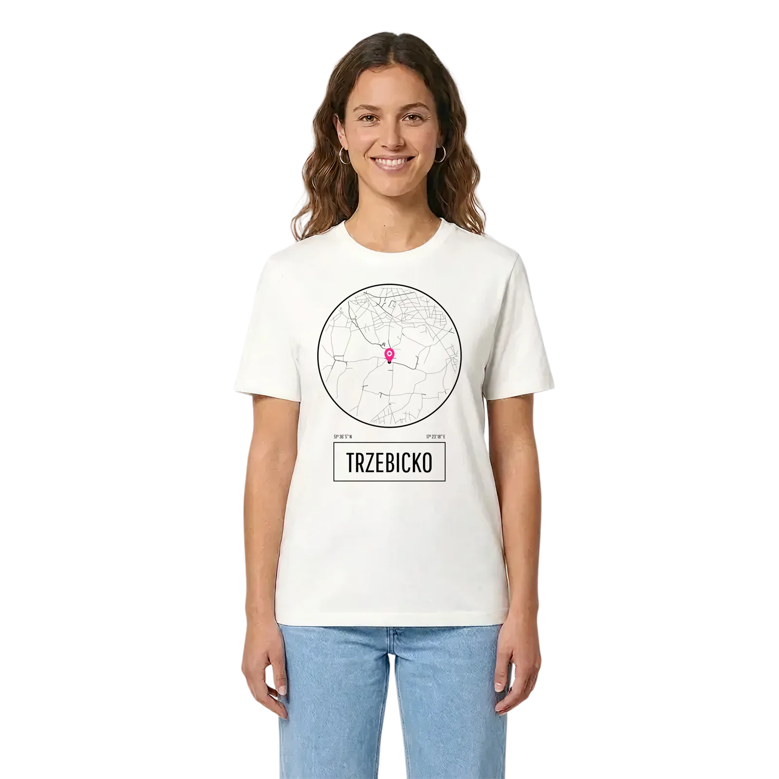 Trzebicko t-shirt – White, i miljö