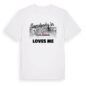Någon i powiat wadowicki älskar mig t-shirt – ekologisk bomull t-shirt från Pinshirt