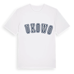 Żukowo college t-shirt – ekologisk bomull t-shirt från Pinshirt