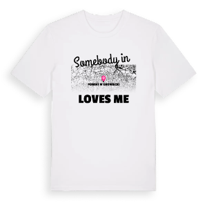 Någon i powiat wągrowiecki älskar mig t-shirt – ekologisk bomull t-shirt från PinShirt
