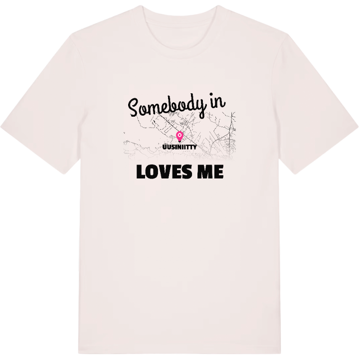 Någon i Uusiniitty älskar mig t-shirt – t-shirt från PinShirt